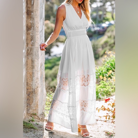 Cupshe  Lace Deep Plunge Maxi Dress Wedding Sleeveless Beach Sz Small - Picture 4 of 15